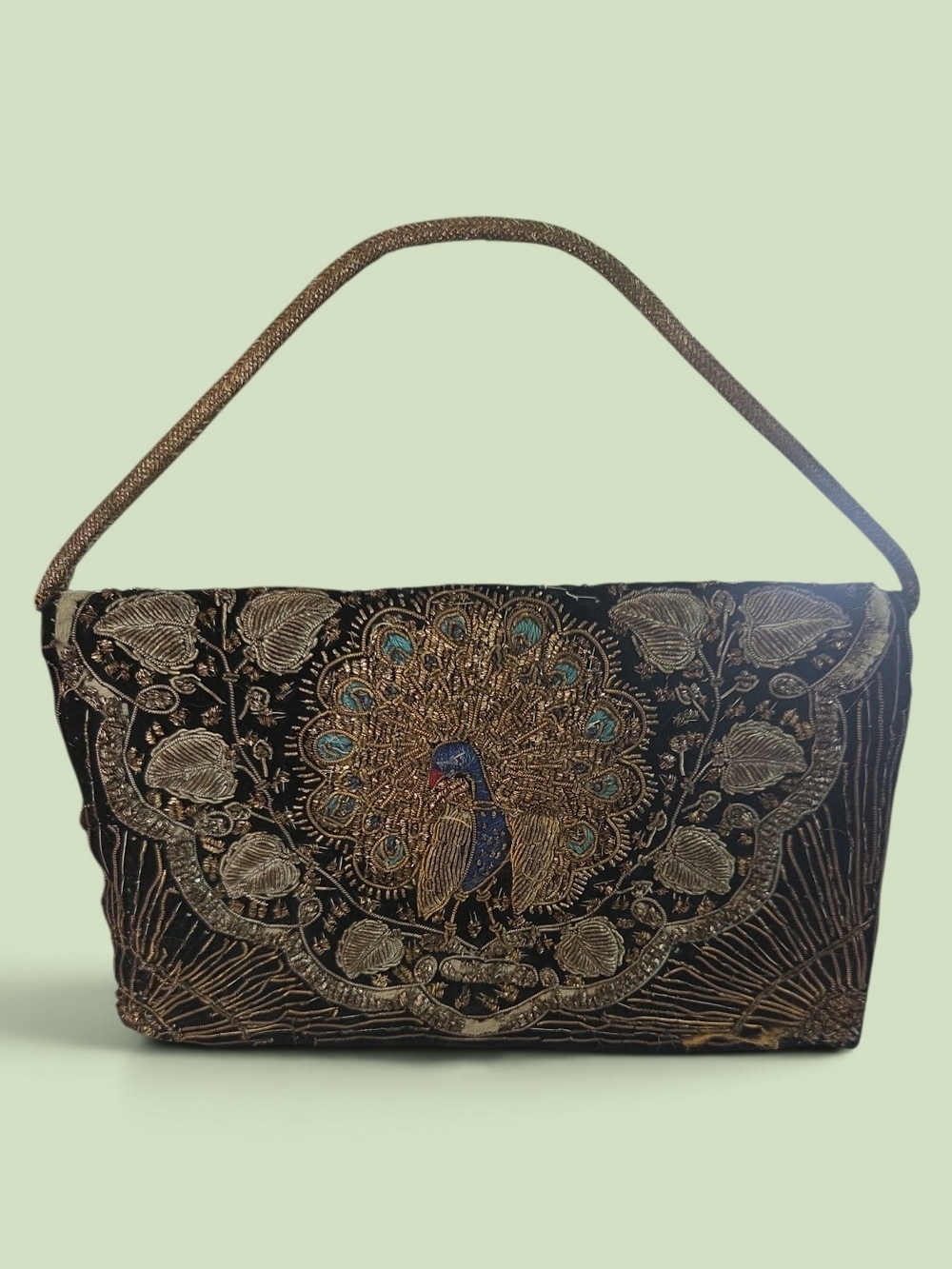 Vintage Indian Zardozi hand-embroidered evening bag/clutch.
